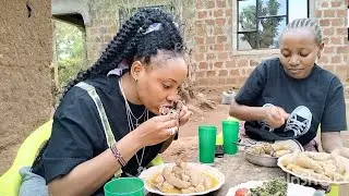 Meet My Tanzanian Family🥰 Muone  Bibi,Mama Mdogo Na Mamangu wa ubatizo🥰 Moshi My African Village🥰