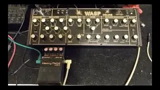 Behringer Wasp Deluxe & Boss HM2 Heavy Metal