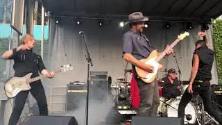 Sponge 01Sep2019 @Backyard Bash, Rainbow Bar & Grill 90069 Molly (Sixteen Candles), Plowed