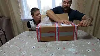 Посылка из США шла через Германию.