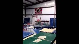 Toe-on Front Tuck Dismount