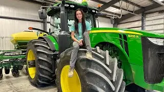 Servicing 16 Row John Deere Planter