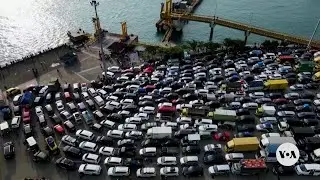 Millions of Indonesians brave mass traffic jams on journey home for Eid | VOA News