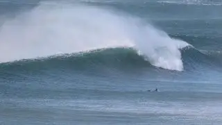 NEWQUAY CORNWALL LIGHTS UP! SURFING IN SWELL TOWN