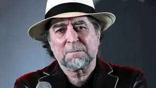 Joaquín Sabina, recitando Neruda 