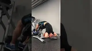 Abdominal and lower back stench