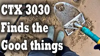 Metal Detecting ENGLAND Minelab CTX3030 Beach Detecting