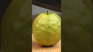 😋 Gouava👀 Cutting🔪 Asmr Satisfying video #asmrindia #satisfyingvideo #crystalcut #fruitasmr #shorts