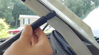 Five Minute Fix 41 - Hood Strut Replacement 2001 Ford F250