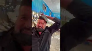 peppe di napoli durante la notte