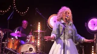 Stella Parton - Blanket On The Ground