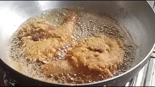 Short Live cooking Fried Chicken