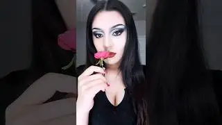 Morticia Addams🥀 #morticiaaddams #addamsfamily  #halloween #makeup