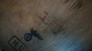 Стул вот с таким штампом:Max Langer Stuhlfabrik Claushidz Ersgeb 1940.