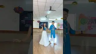 New couple dodhiya/garba step tutorial 🕺💃 #coupleoutfits #couplegarba  #garbadance #kapdamatching