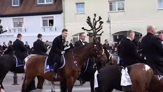 Heimkehr der Kreuzreiter der Stadt Ostersonntag
