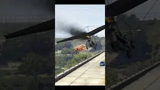 Ultralight Aircraft Got Fire And pilot had to jump on highway