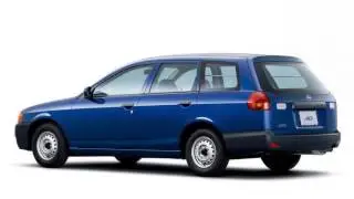 Nissan AD II Wagon 5 doors   Exterior & Interior