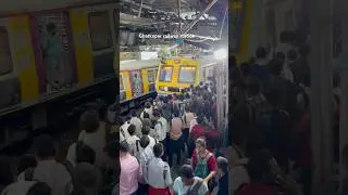 Massive crowd at Ghatkopar railway station
