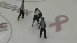 Scott Brownlee vs Garrett Klotz WHL Sept 23/06