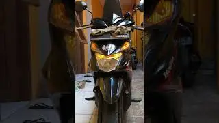 Perbedaan lampu sein dajjal (belakang) dengan lampu ori (depan)