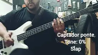 Baixo Spector Performer 4 cordas
