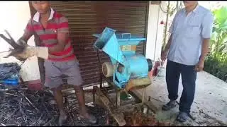 FERDS ENGINEERING CHIPPER SHREDDER-chipping of  branches