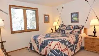 Homes for Sale - 17944 Shamrock Lane, Sunriver OR 97707