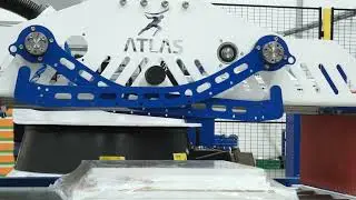 Automatic robotic arm for moving furniture
