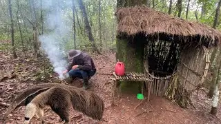 ABRIGO BUSHCRAFT, ANIMAIS SELVAGENS E MUITA CHUVA 