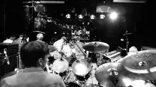 Kwiver - Dr. Longhaired (Live in SO36)
