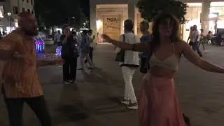Watch what happens when this street performer starts singing Busker Reagge Lampa FALY  Street Show