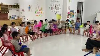 Warm up song with scarfs- Green frog