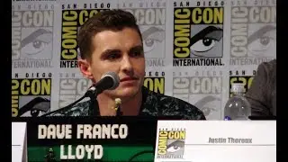 Dave Franco Being a Nice Guy at Comic-Con 2017
