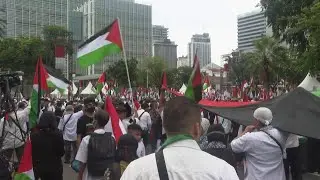 Thousands attend pro-Palestinian rally in Jakarta calling for a cease-fire