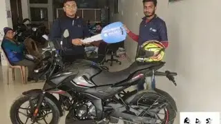 New Bajaj Pulsar N-160 ...On Notunhat showroom.. on road price. 161000...