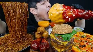 [180cm 95kg 유지어터먹방] 사천짜파게티 & BBQ치킨 & 브루클린버거 & 미스터피자 BLACK BEAN NOODLES & CHICKEN & PIZZA MUKBANG