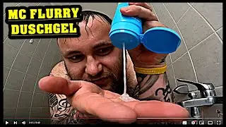 Ich teste das MC DONALDS McFlurry DUSCHGEL !!! | [Mecces Gott EDITION]