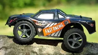 Wltoys L939 1:24 RC Car Outdoor Ride