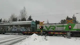 VR PAI 65862 passed SAVIKKO level crossing @ Akaa, Finland