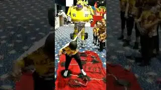 Houston-superhero-party-character-bumble-bee-cross-lava-bouncing-bear-event-center-birthday-robot