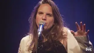 M&egrave;che - R&ecirc;ver en live, en 2 minutes 53