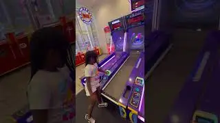 #competition #skeeball #bowling #bowlingaddicts #thingstodo #disney #universalstudios #funny