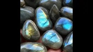 Labradorite: The Stone of Magic, Transformation, and Inner Light