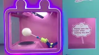 Full automatic cotton candy machine .