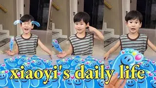 Little Jing's Brother Was Beaten To Tears By A Smelly Foot!【Best Lovely Family Show】