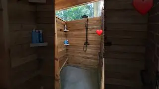 😎 Outdoor Shower under $1000 #coveredpatio #outdoorshower #outdoorliving #backyard #pool #remodeling