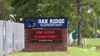 Oak Ridge Elementary hosts book fair