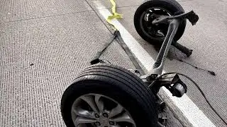 Police Grappler Device Dismantles Car During Chase