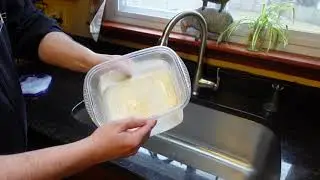 Getting those sauce stains out of your plastic containers